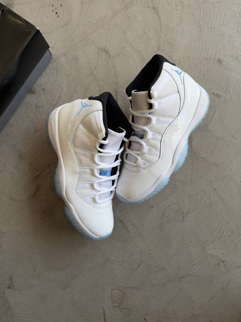 Jordan 11 Legend Blue Sz. 9 (nb)