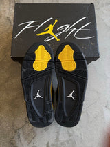 Jordan 4 Thunder Sz. 6.5Y