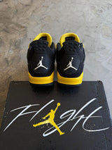 Jordan 4 Thunder Sz. 6.5Y
