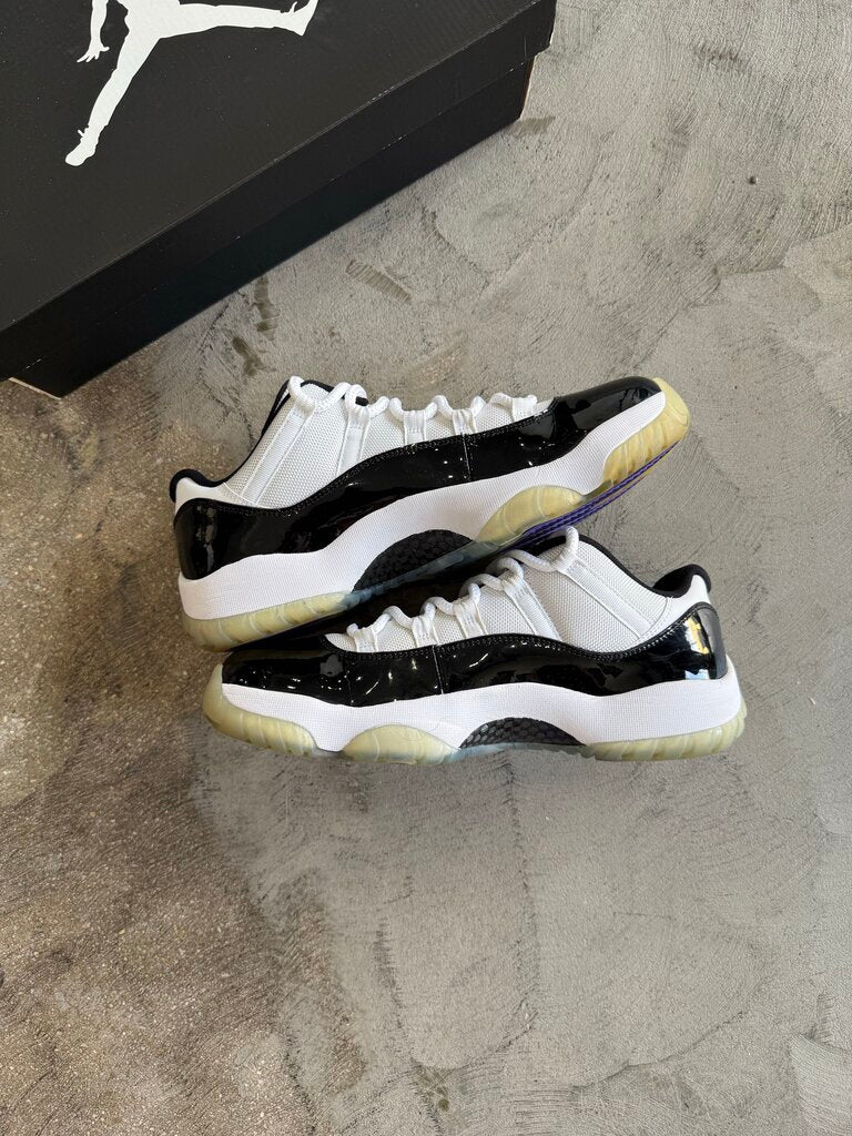 Jordan 11 Low Concord Sz. 10