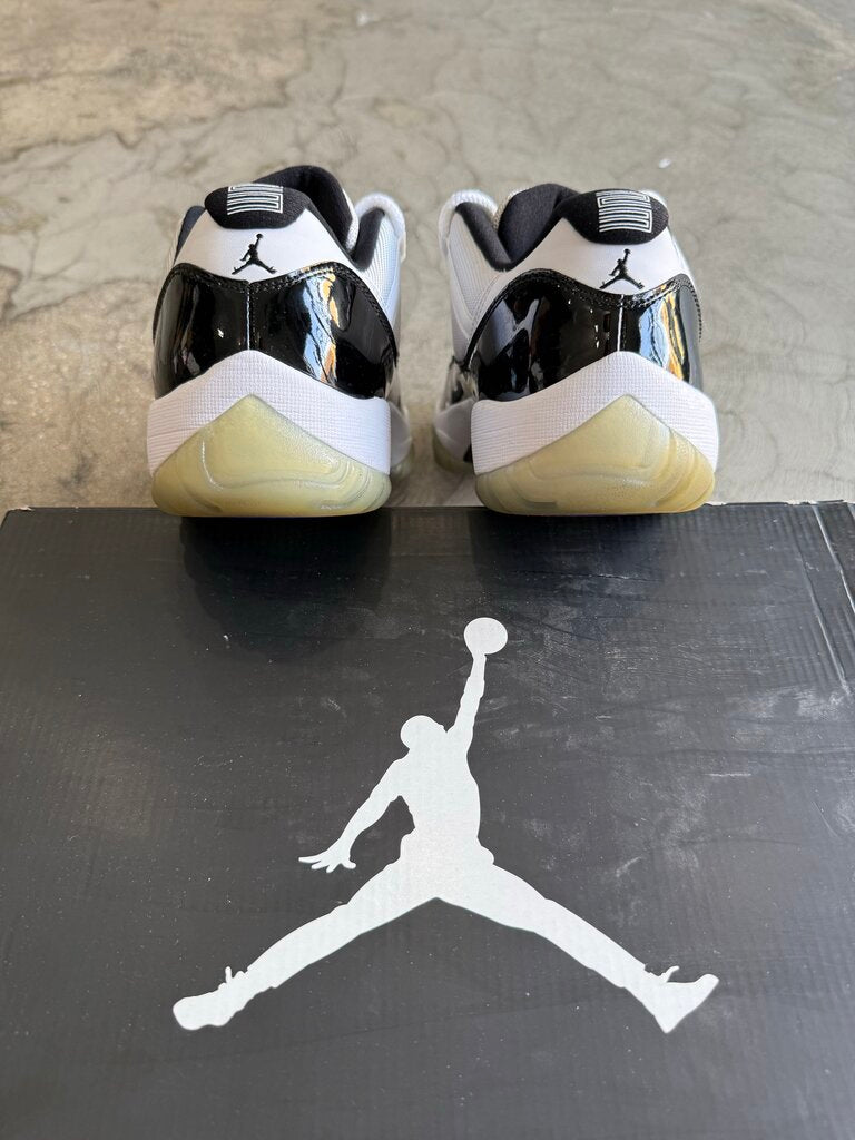 Jordan 11 Low Concord Sz. 10