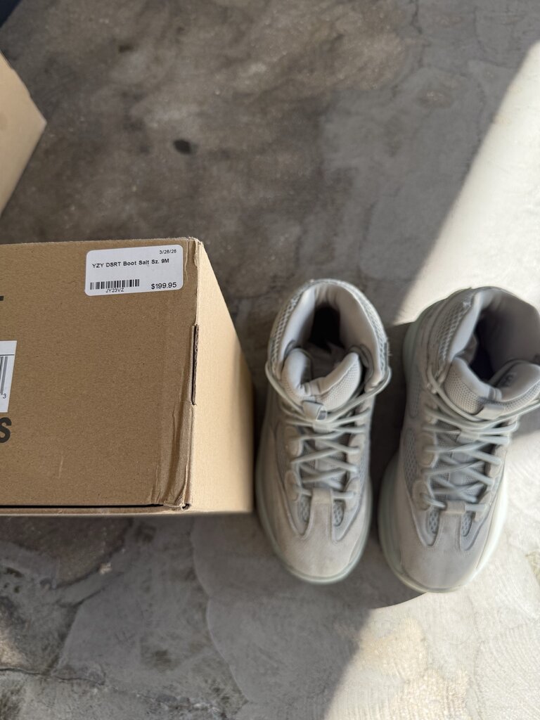 YZY DSRT Boot Salt Sz. 9M