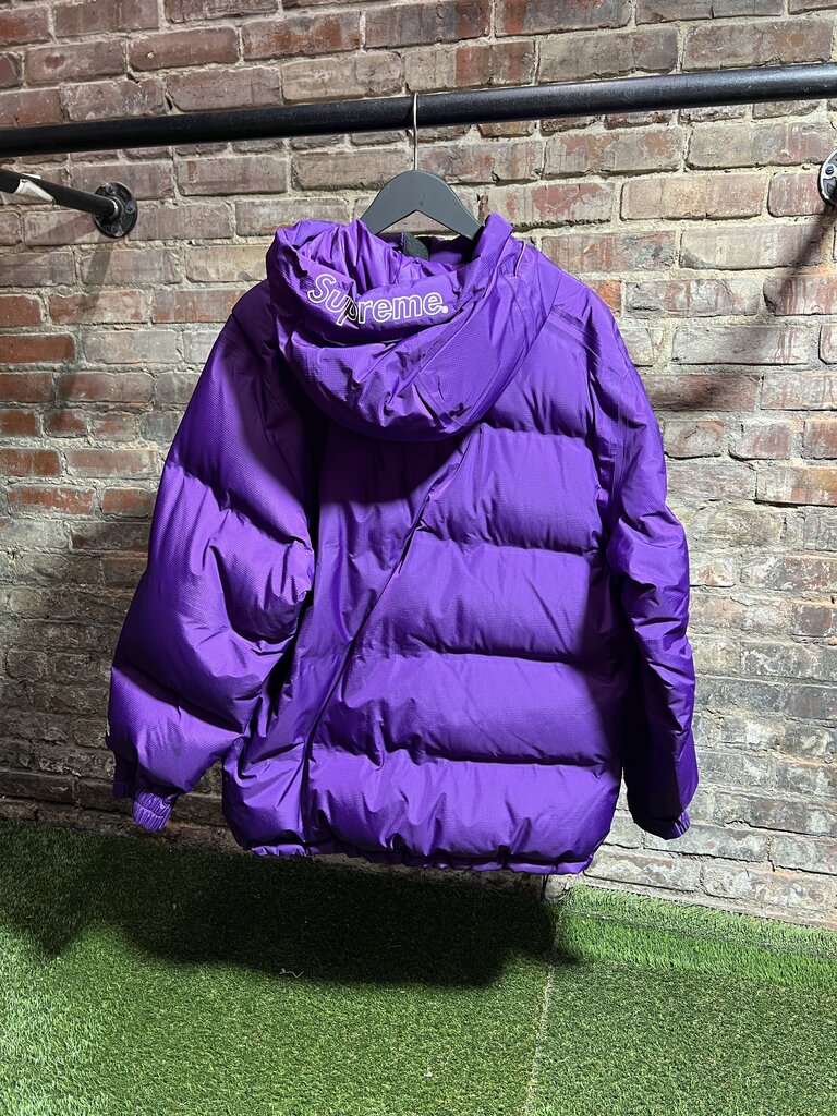 Supreme Purple Gortex Purple Puffer Sz. M
