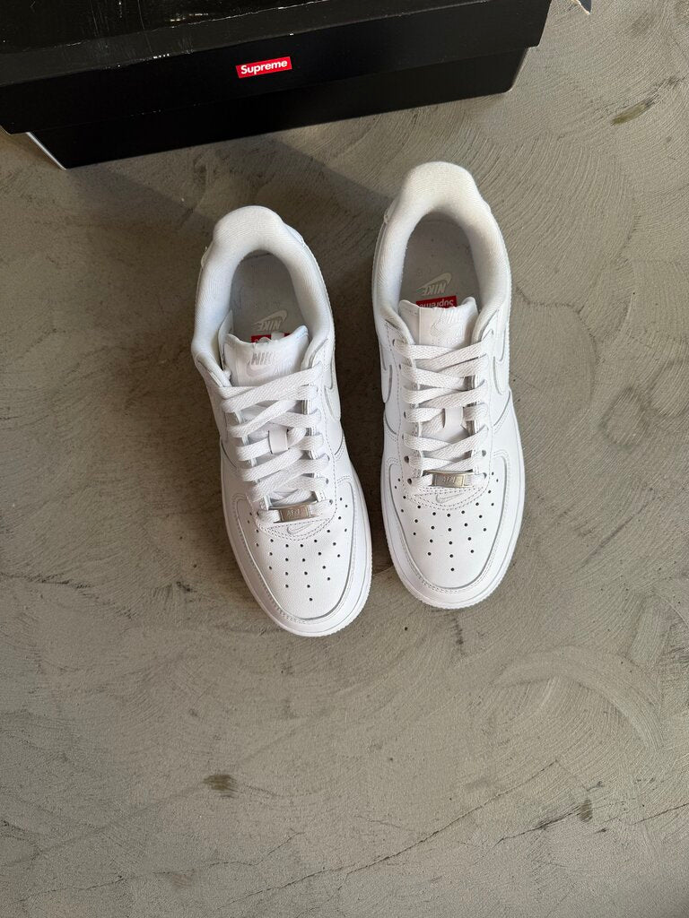 Supreme X Nike AF1 Triple White Sz. 5.5M