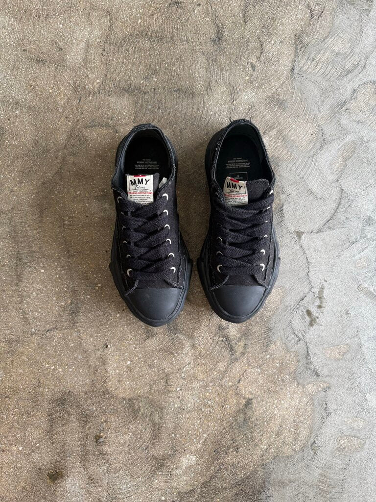 Maison Mihara Peterson Black sz. 39