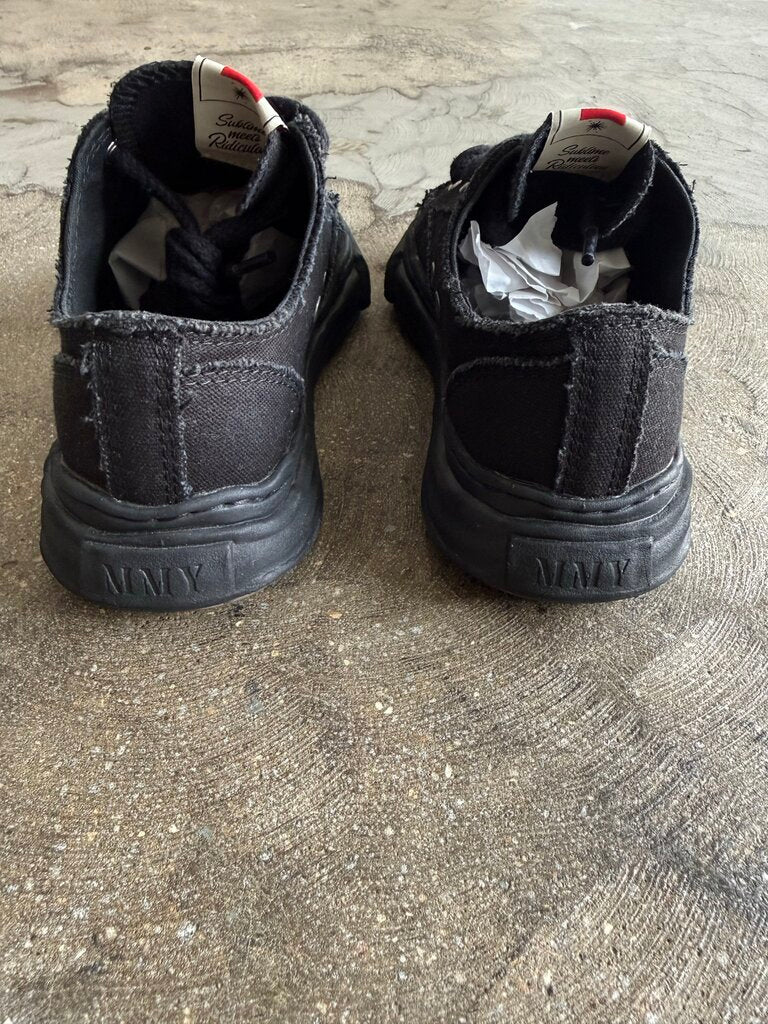 Maison Mihara Peterson Black sz. 39