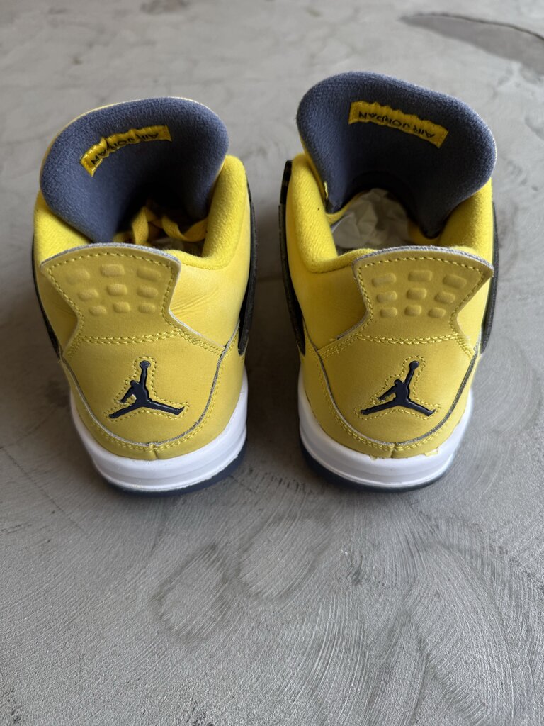 Jordan 4 Lightning sz. 7Y
