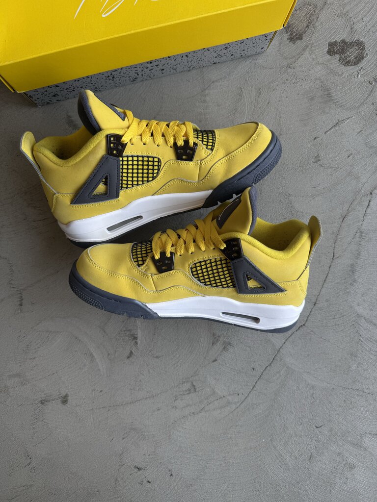 Jordan 4 Lightning sz. 7Y