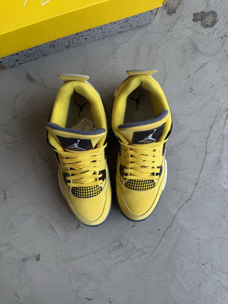 Jordan 4 Lightning sz. 7Y