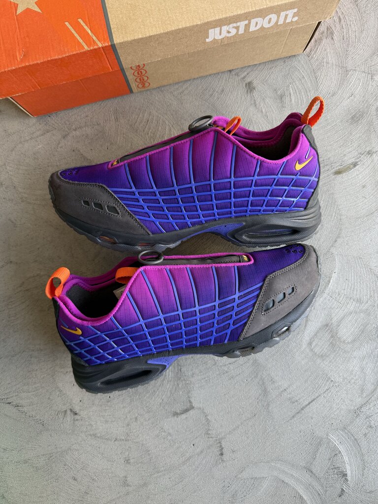 Nike Air Max Sunder SP Kids of Immigrants sz. 9.5