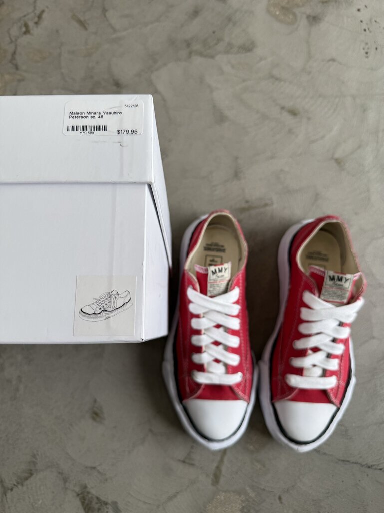 Maison Mihara Yasuhiro Peterson sz. 45