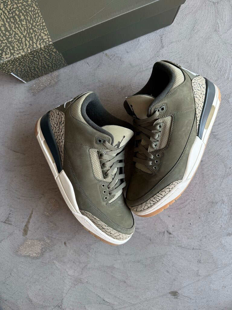 Jordan 3 Family Affair sz. 9
