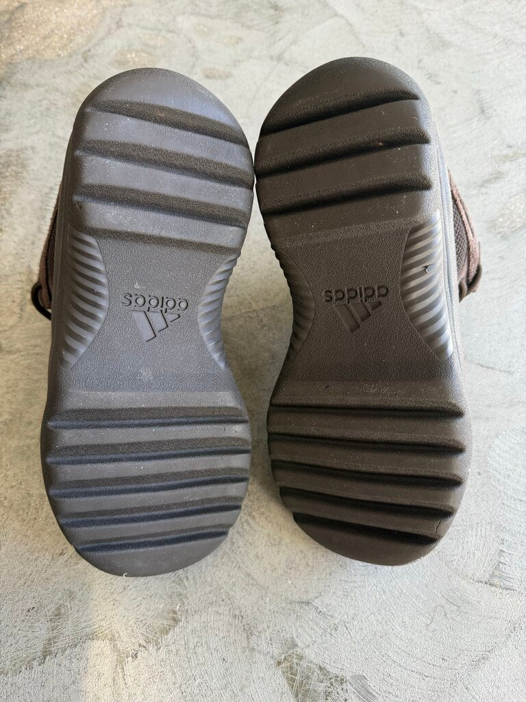 Yeezy Boot Oil sz. 8.5