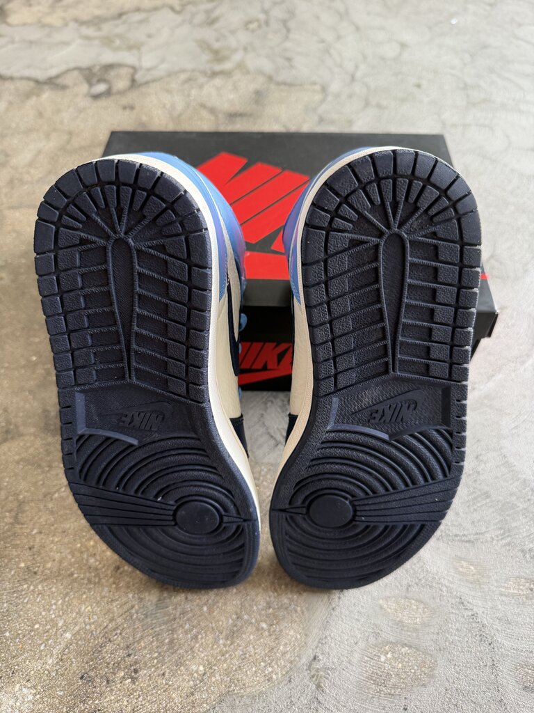 Jordan 1 Obsidian sz. 8.5