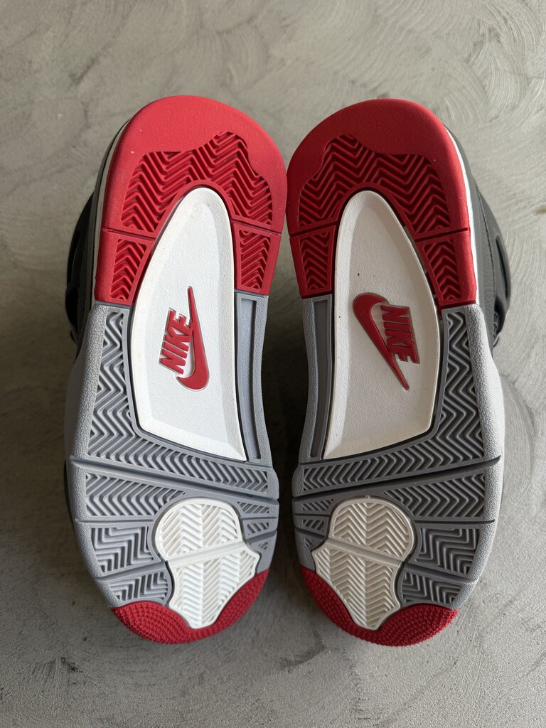 Jordan 4 Reimagined Bred sz. 8