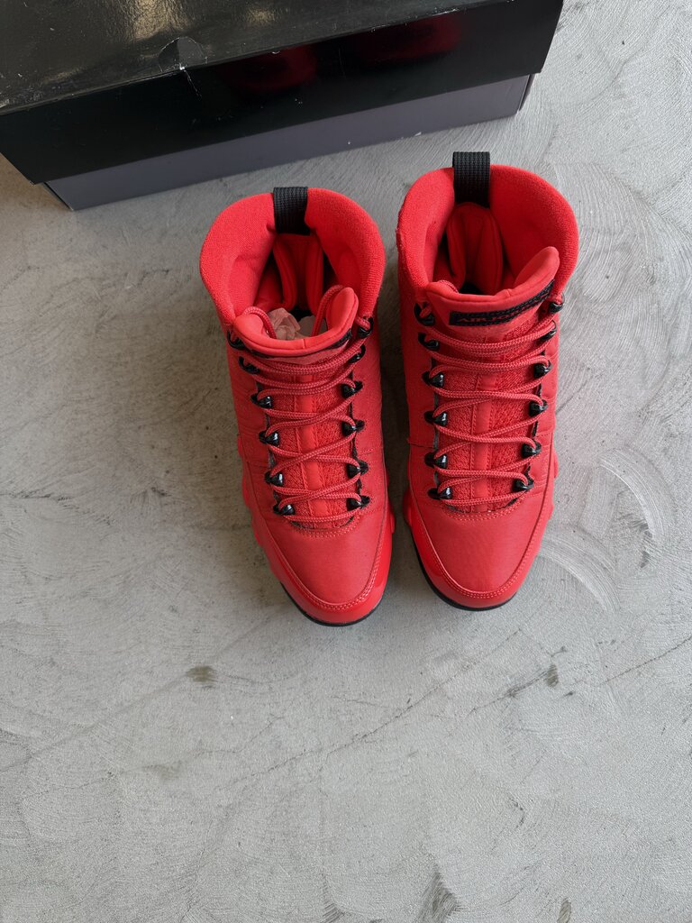 Jordan 9 Chile Red sz. 8