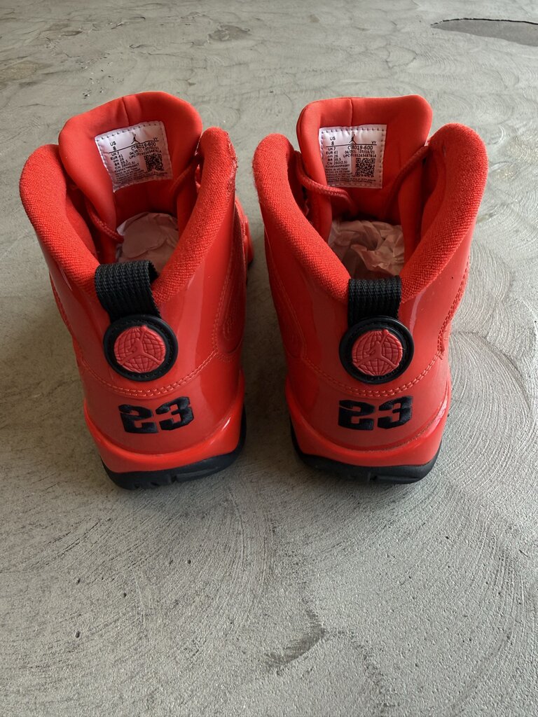 Jordan 9 Chile Red sz. 8