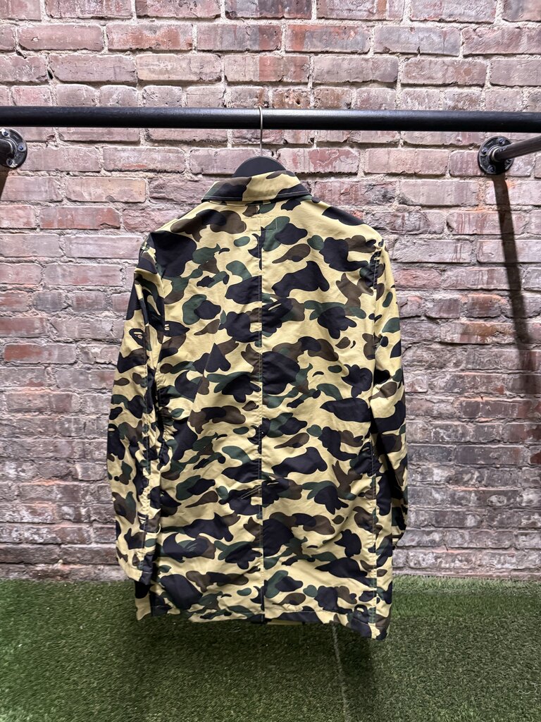 A Bathing Ape Camo Jacket sz. L