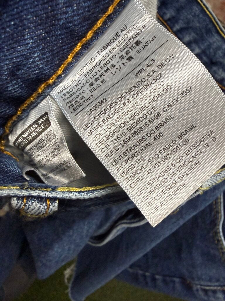 Vintage Blue Denim Levi Shorts Sz. 40