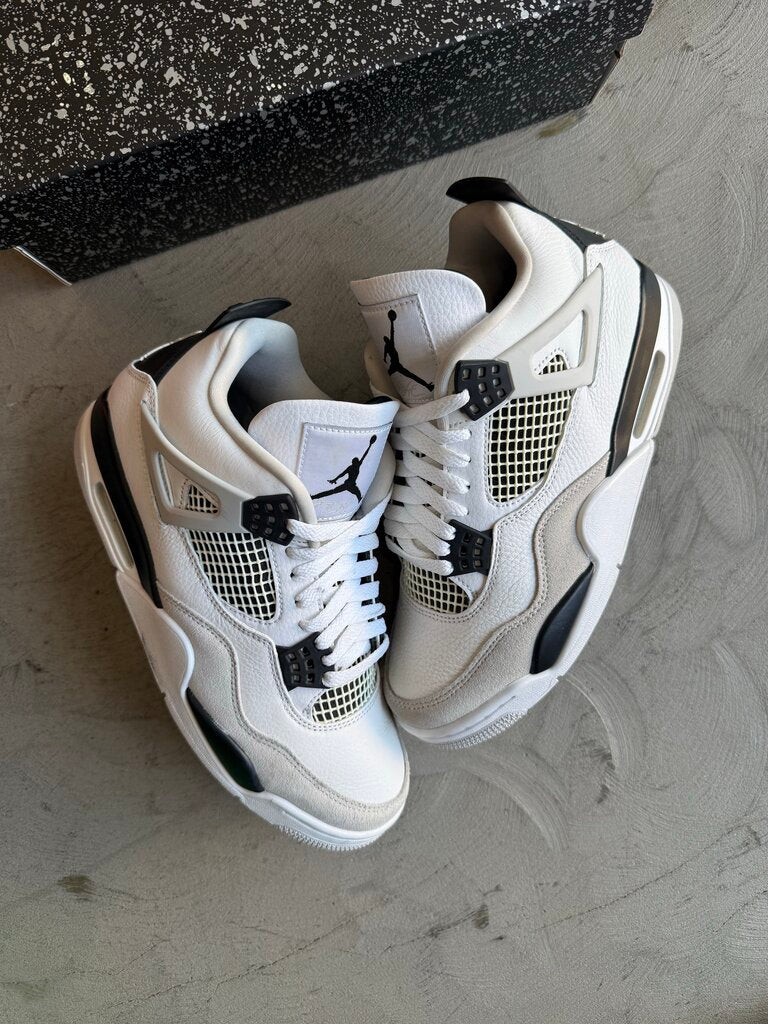 Jordan 4 Military Black sz. 8