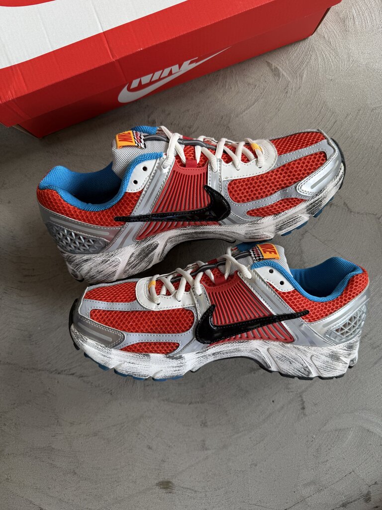 Nike Vomero Gundam sz. 9.5