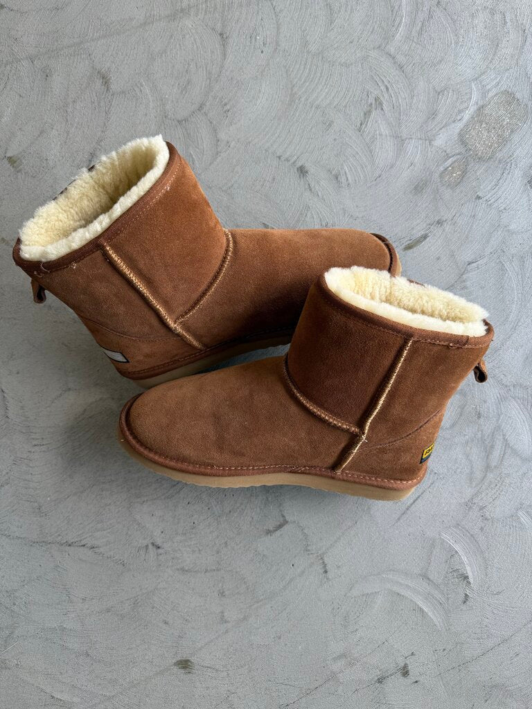 GV Gallery Raspberry Hills Boots sz. 13 (no box)