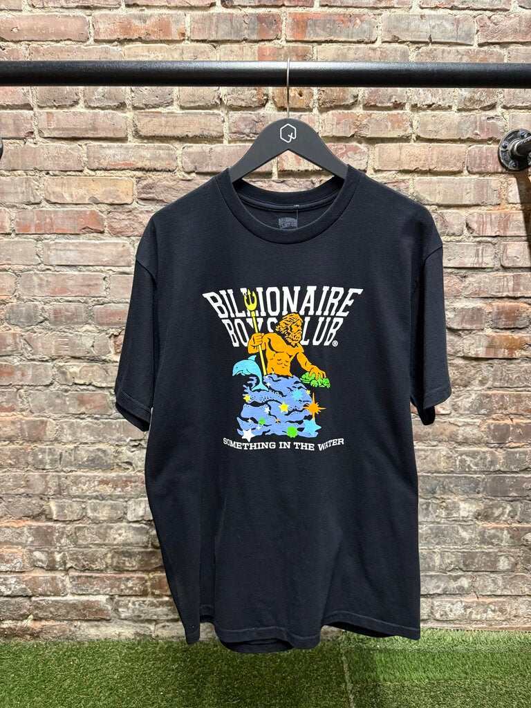 Something in the Water x BBC sz. L