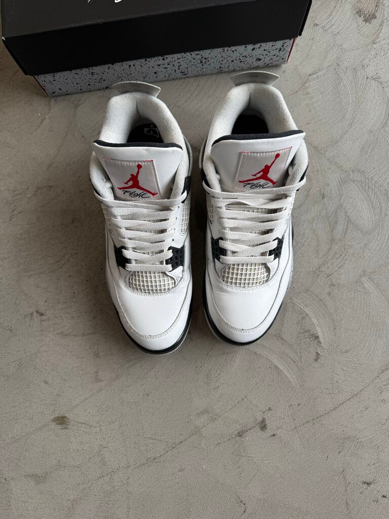 Jordan 4 White Cement Sz. 9