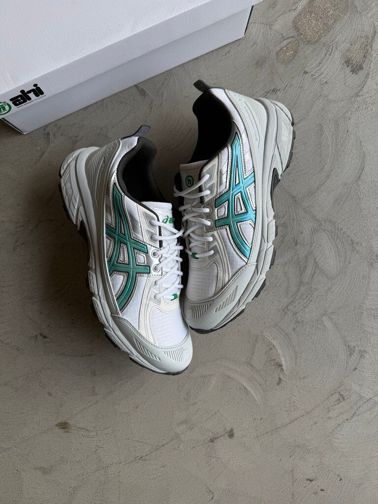 Asics Gel Venture 6 Shield White Wasabi Sz. 11.5