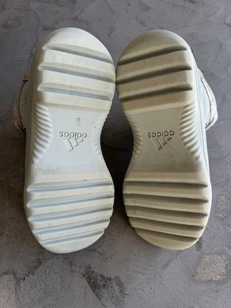 Yzy DSRT Boot Salt Sz. 9.5