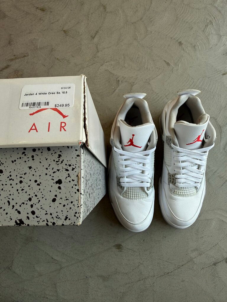 Jordan 4 White Oreo Sz. 10.5