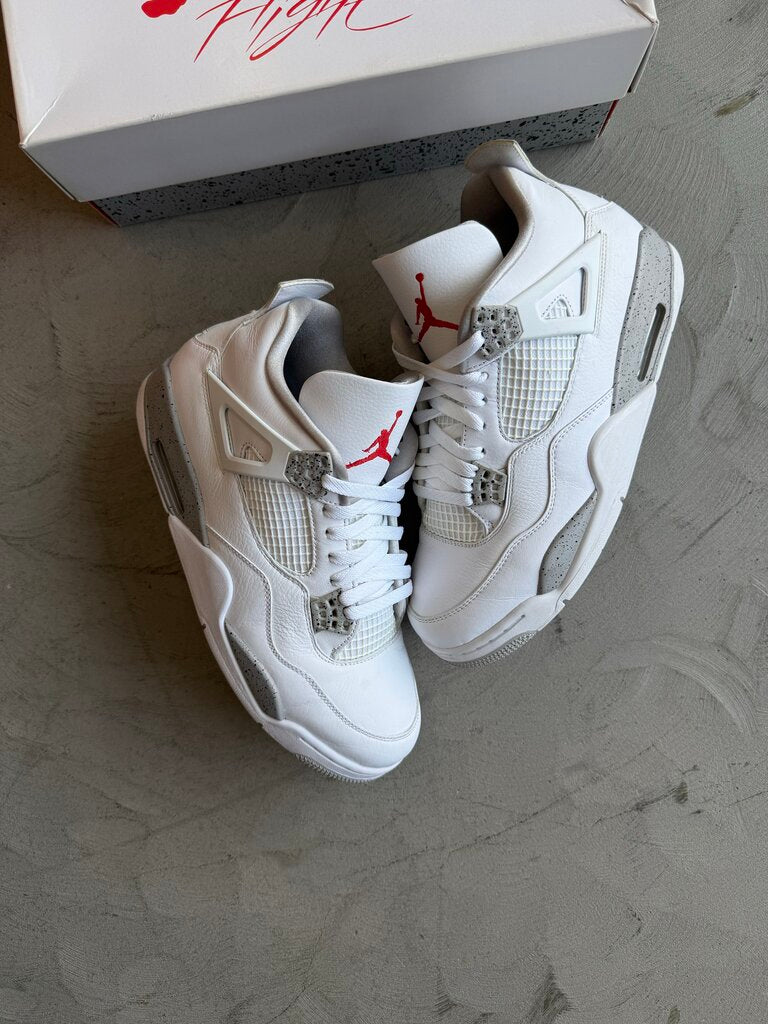 Jordan 4 White Oreo Sz. 10.5
