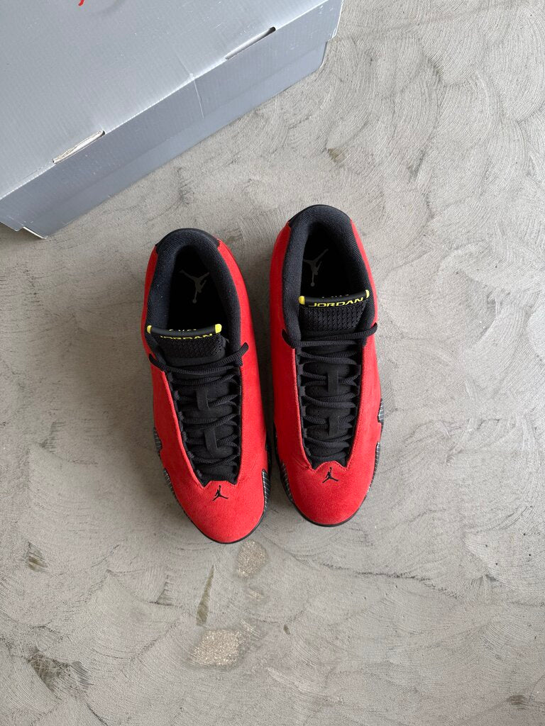 Jordan 14 Ferrari Sz. 11.5M