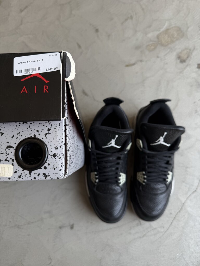 Jordan 4 Oreo Sz. 9