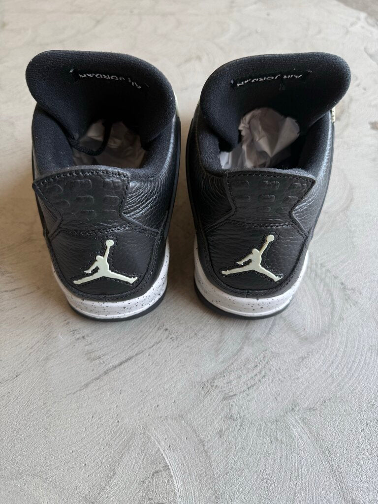 Jordan 4 Oreo Sz. 9