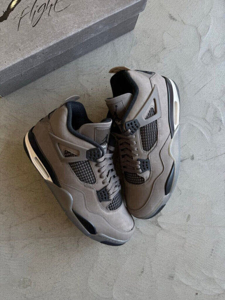 Jordan 4 Cave Stone sz. 10.5