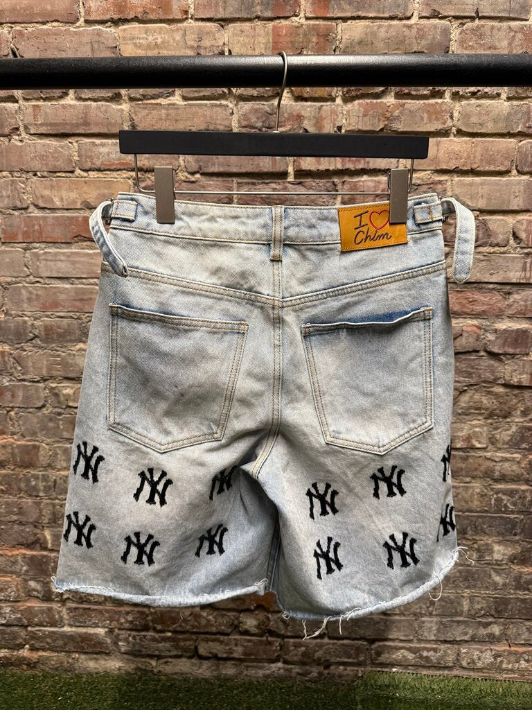 HMDD NY Digi Jorts Sz. L
