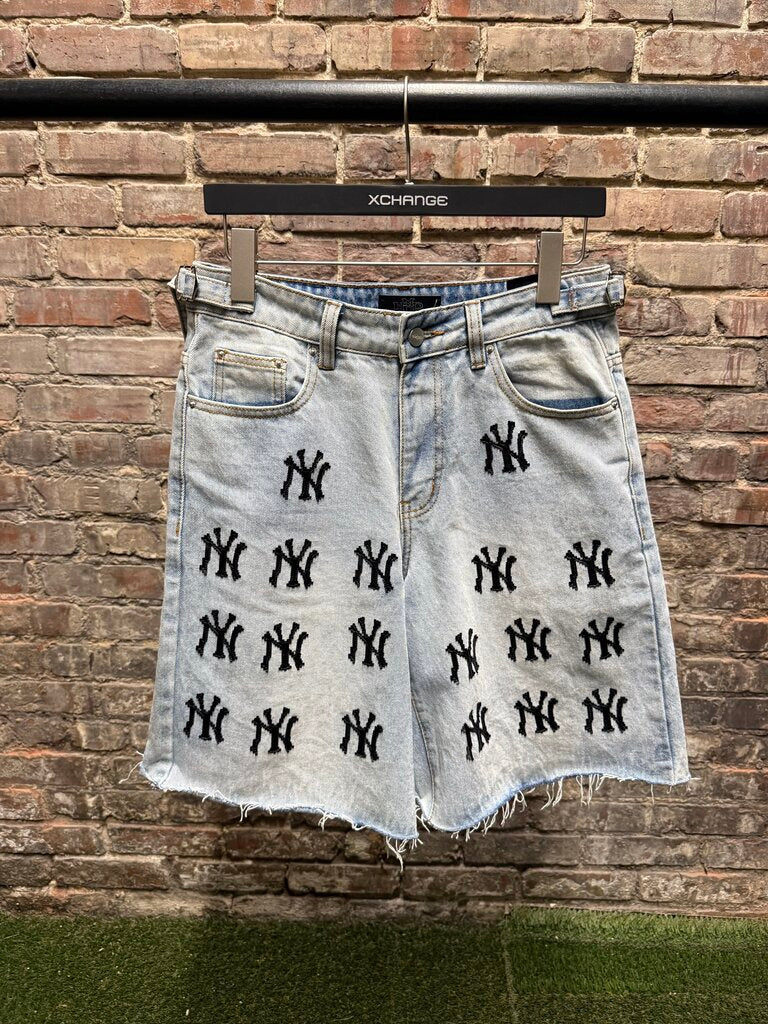 HMDD NY Digi Jorts Sz. L