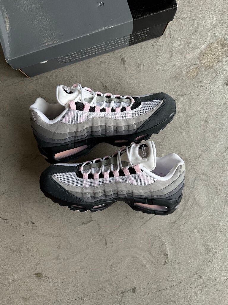 Nike AirMax 95 Pink Foam Sz. 12.5M