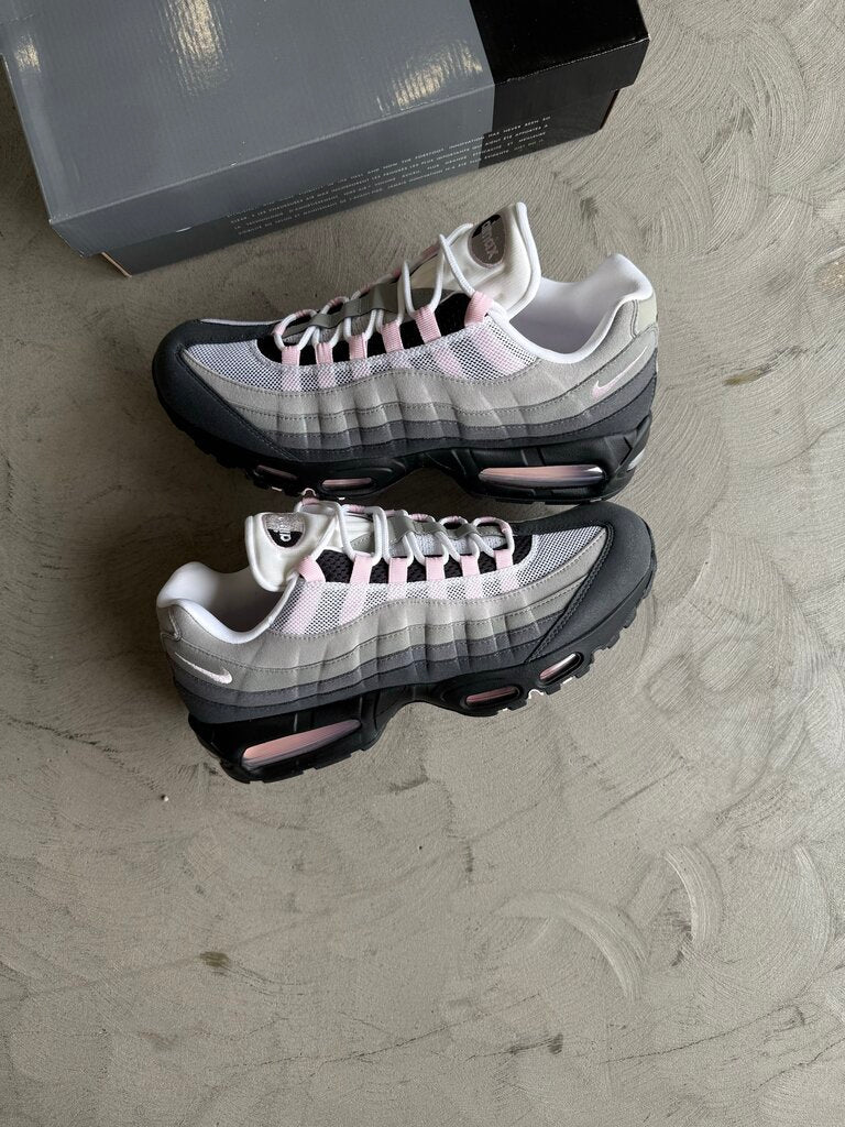 Nike AirMax 95 Pink Foam Sz. 11M