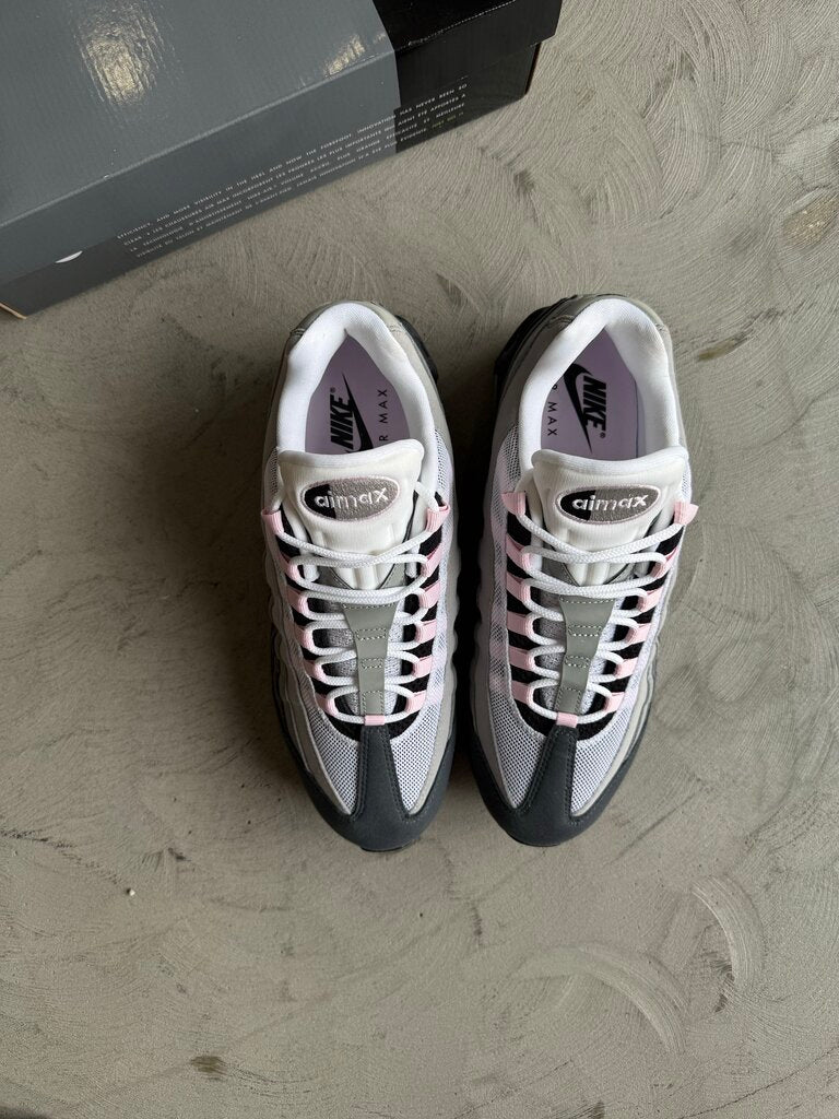 Nike AirMax 95 Pink Foam Sz. 11M