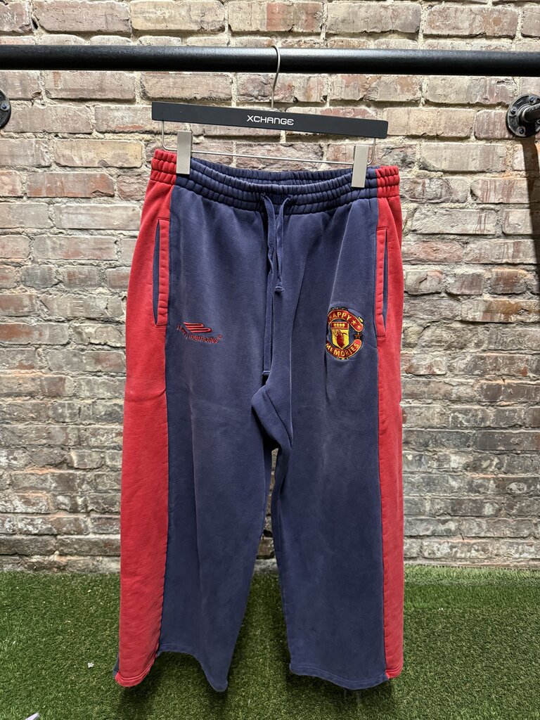 HMDD Chim-U Futbol Club 3/4 Sweat Shorts sz. M
