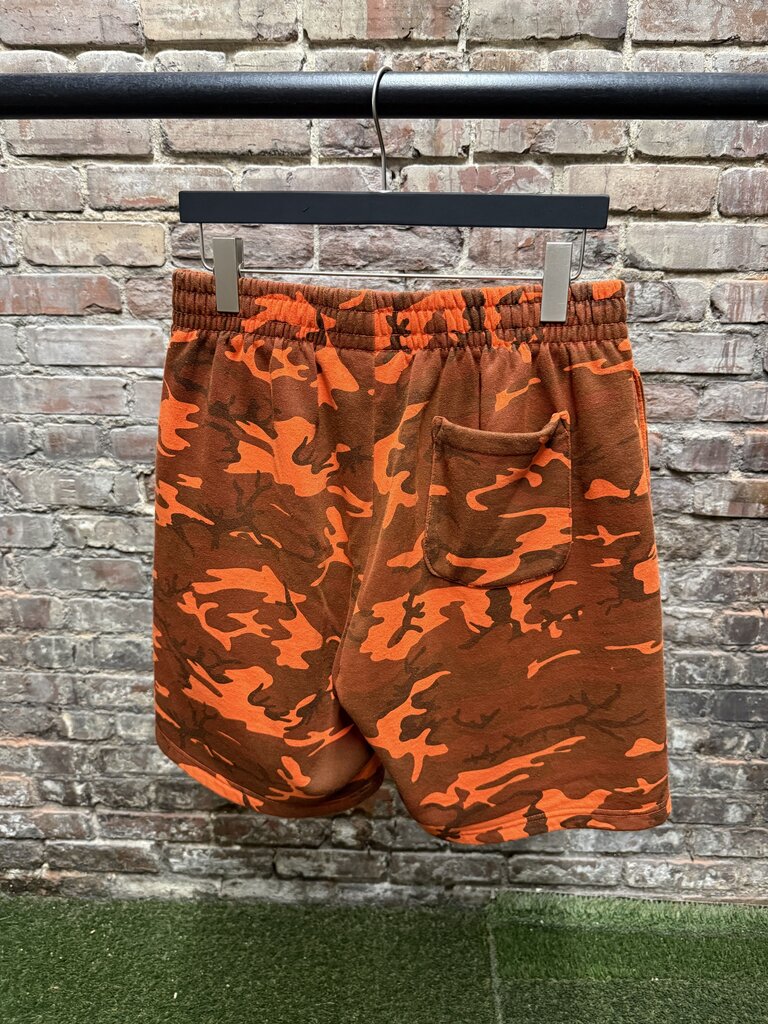 Supreme Camo Orange Sweatshorts sz. M