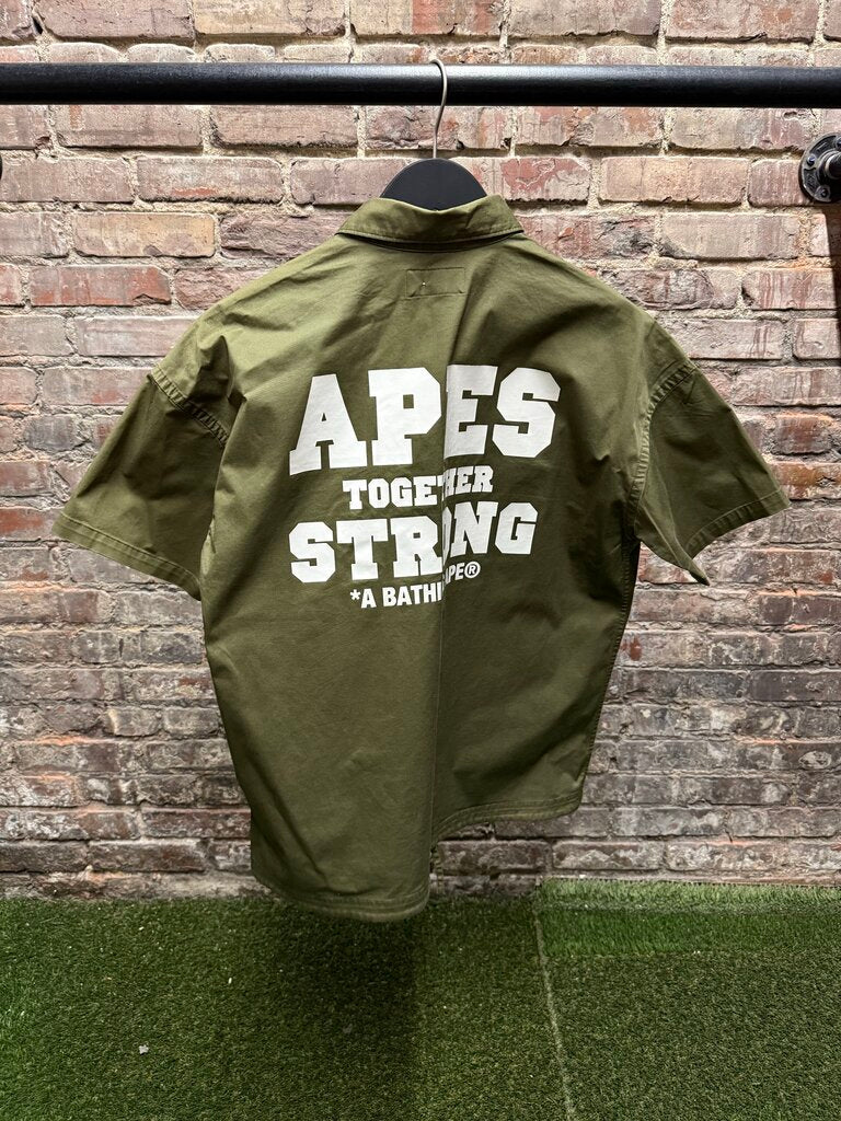 A Bathing Ape Pocket Button up S/S Olive sz. M
