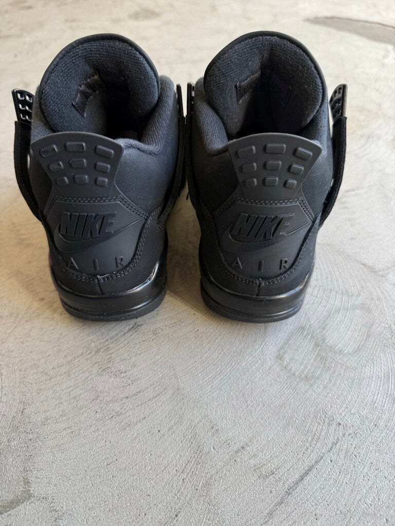 Jordan 4 Black Cat sz. 8