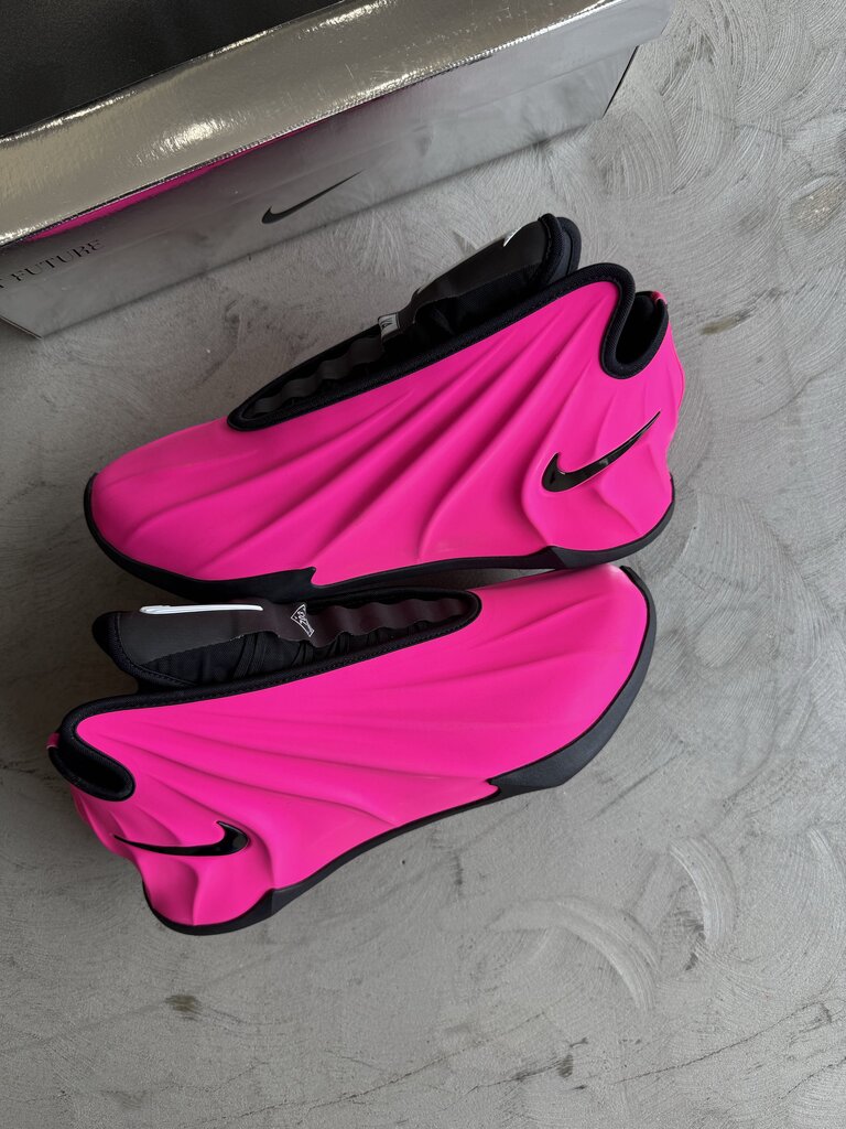 Nike GT Future Hyper Pink sz. 11.5