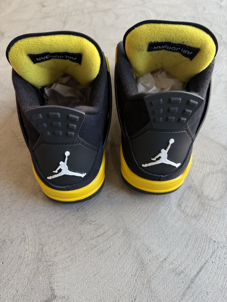 Jordan 4 Thunder sz. 9