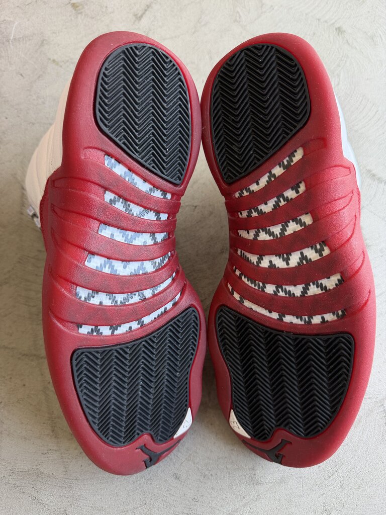 Jordan 12 Cherry (2023) sz. 12