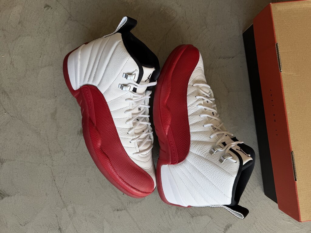 Jordan 12 Cherry (2023) sz. 12