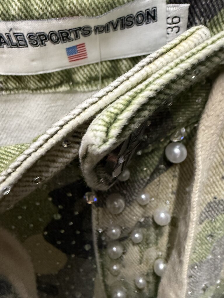 Vale Forever Soulja Camo Jorts sz. 36